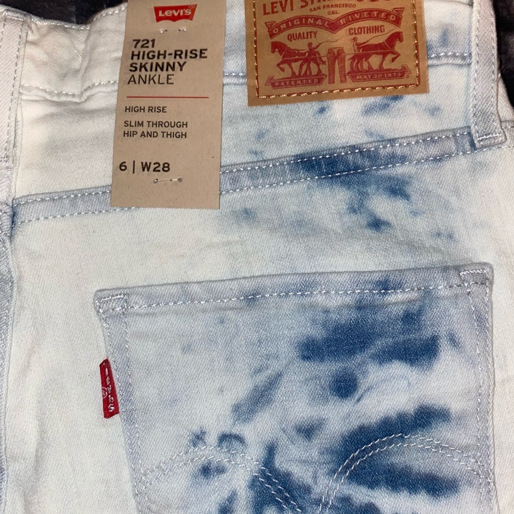 🔥HOST PICK🔥Levi’s Jeans -Brand New With Tags - Picture 10 of 12